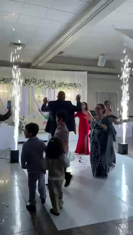 Cold sparkler fountains on the dance floor